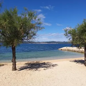 apartmani-bralic.hotelinzadar.com/